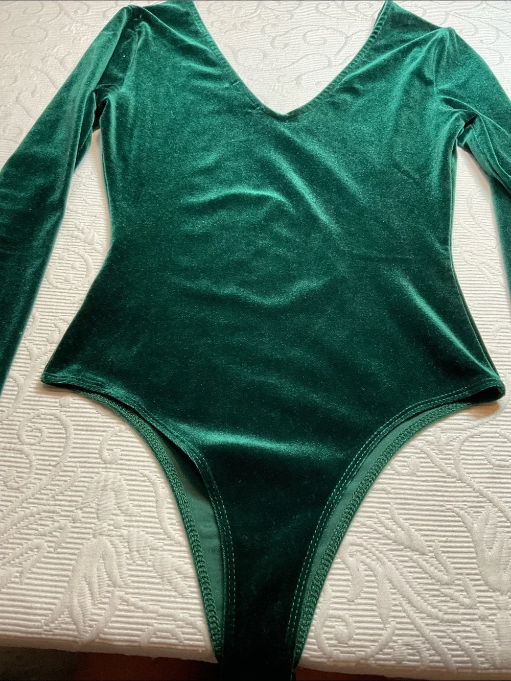 Gianni Bini Emerald Green Velvet Scoop Neck Long Sleeve Bodysuit.XS